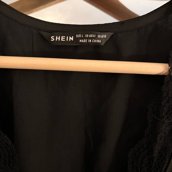 Black SHEIN shirt - Picture 3 of 3